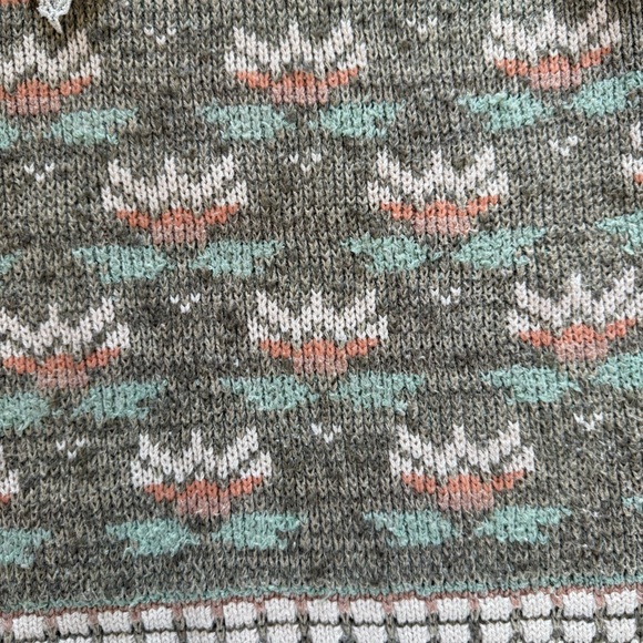 LOFT Lace-Trimmed Cozy Cottage Knit Sweater in Gray and Pink Pattern Size Small - Picture 6 of 9